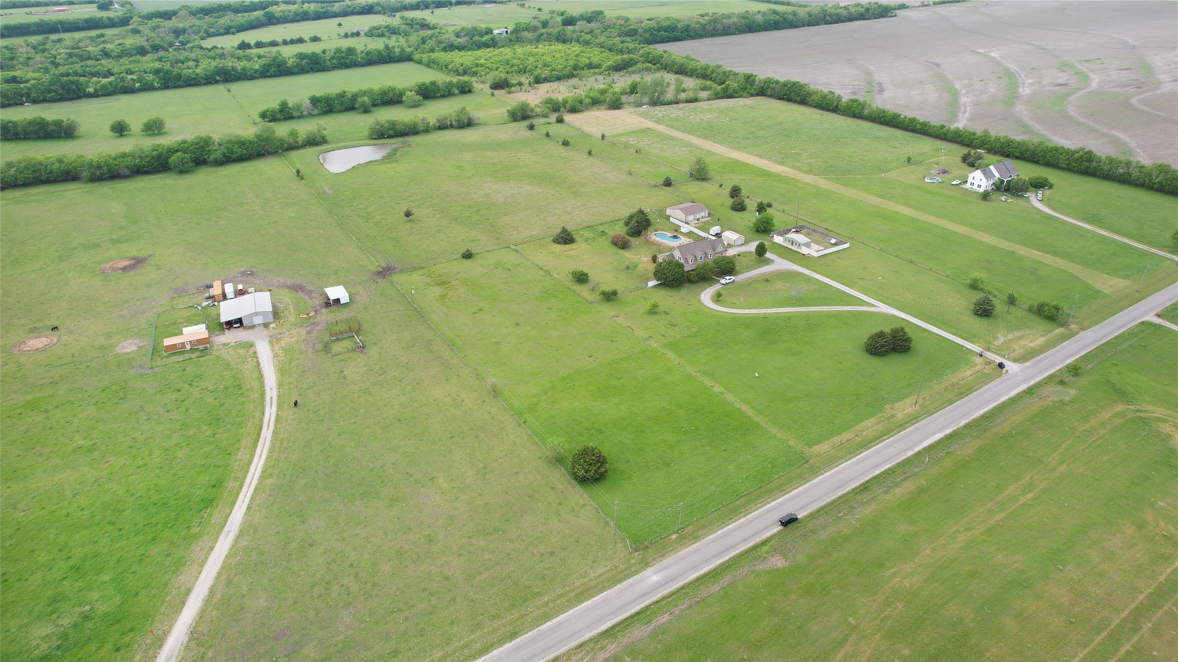 011 East Line Whitewright TX 75491