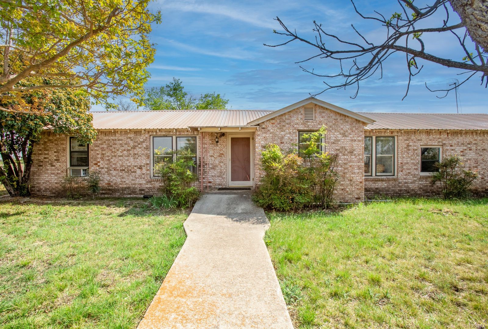 730 E Us Highway 84 Goldthwaite TX 76844