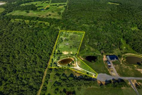 418 Pondview Lane Nocona TX 76255