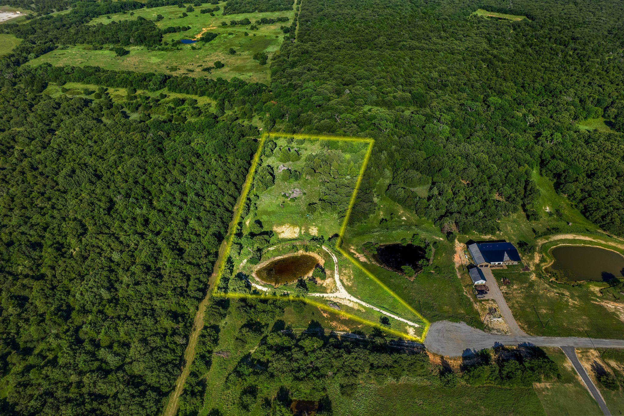 418 Pondview Lane Nocona TX 76255