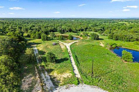 418 Pondview Lane Nocona TX 76255
