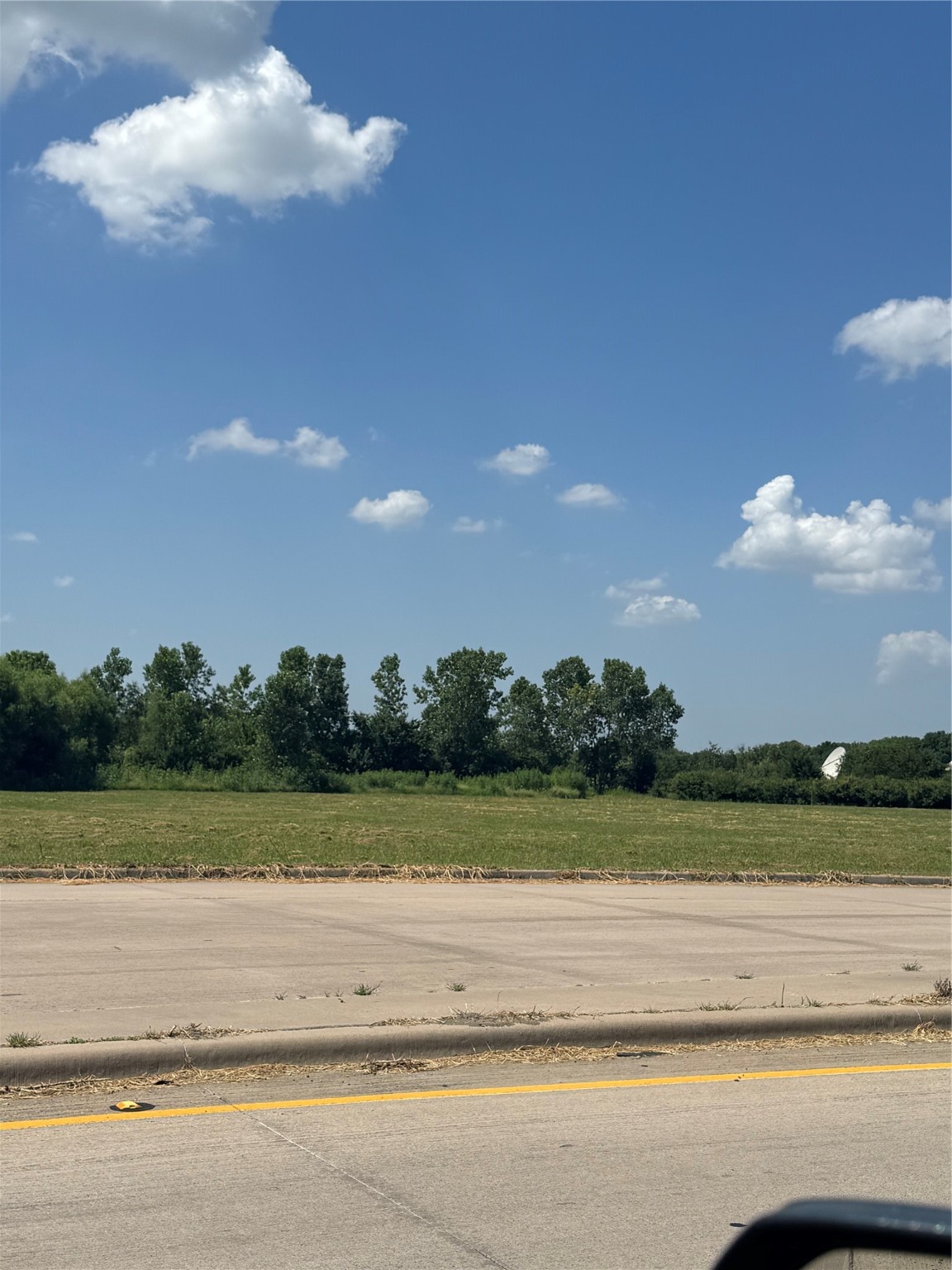1000 E Danieldale Road Desoto TX 75115