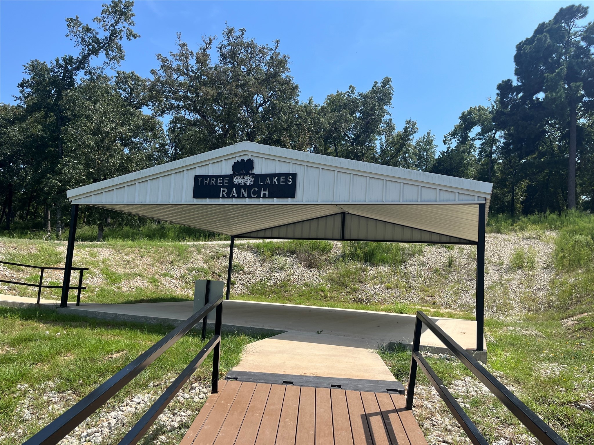 94 Pr 1315 10.01 Acre Trail 94 Centerville TX 75833