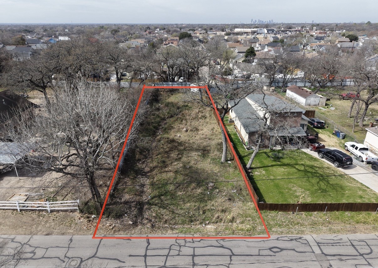 1913 Leroy Road Dallas TX 75217