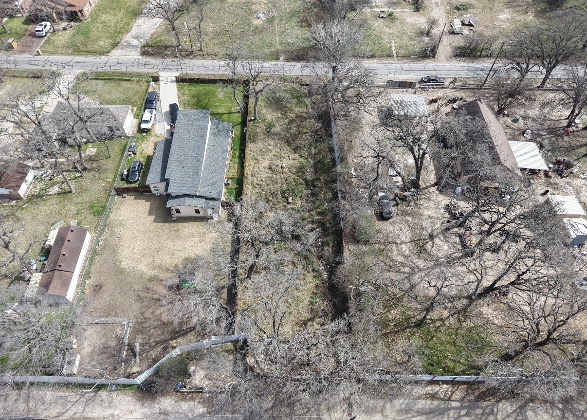 1913 Leroy Road Dallas TX 75217