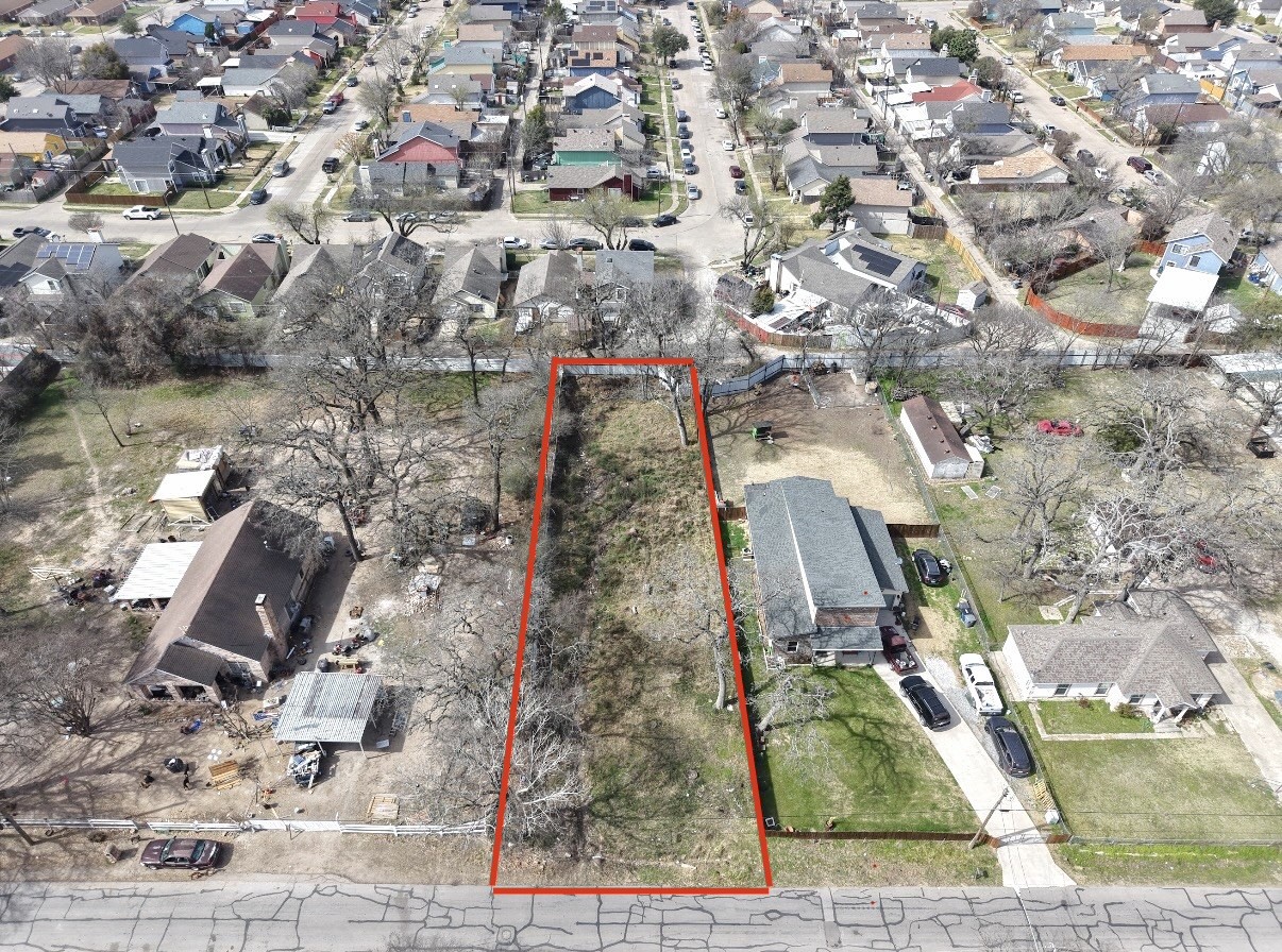 1913 Leroy Road Dallas TX 75217
