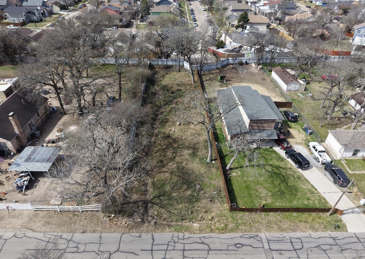 1913 Leroy Road Dallas TX 75217