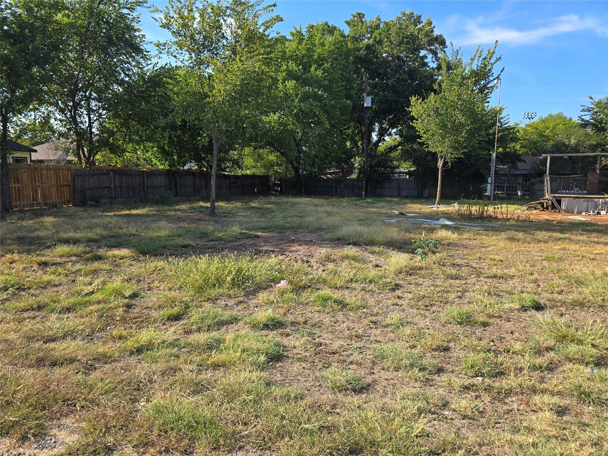 113 Dennis Drive Azle TX 76020