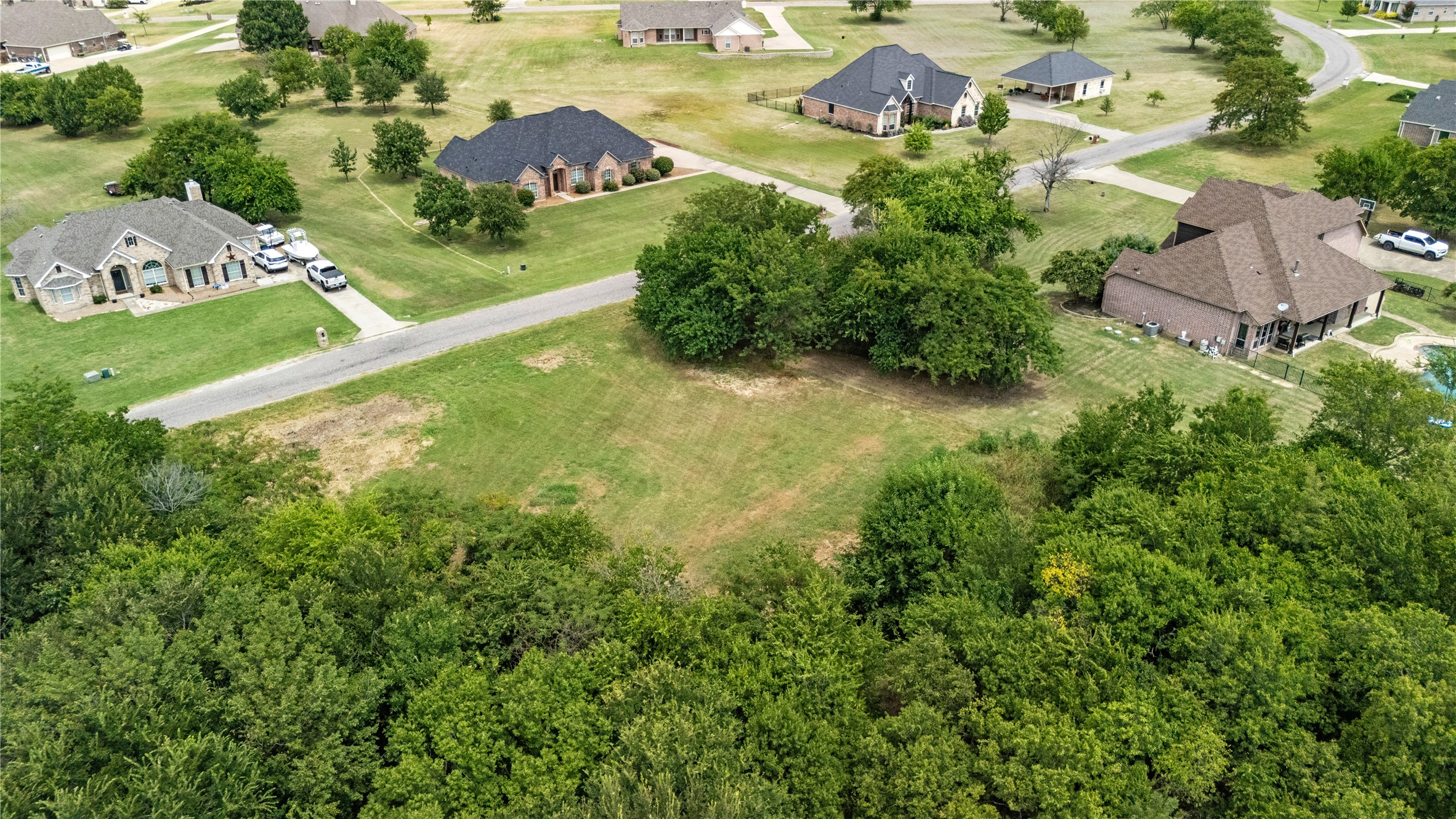 111 Broken Bow Drive Gunter TX 75058