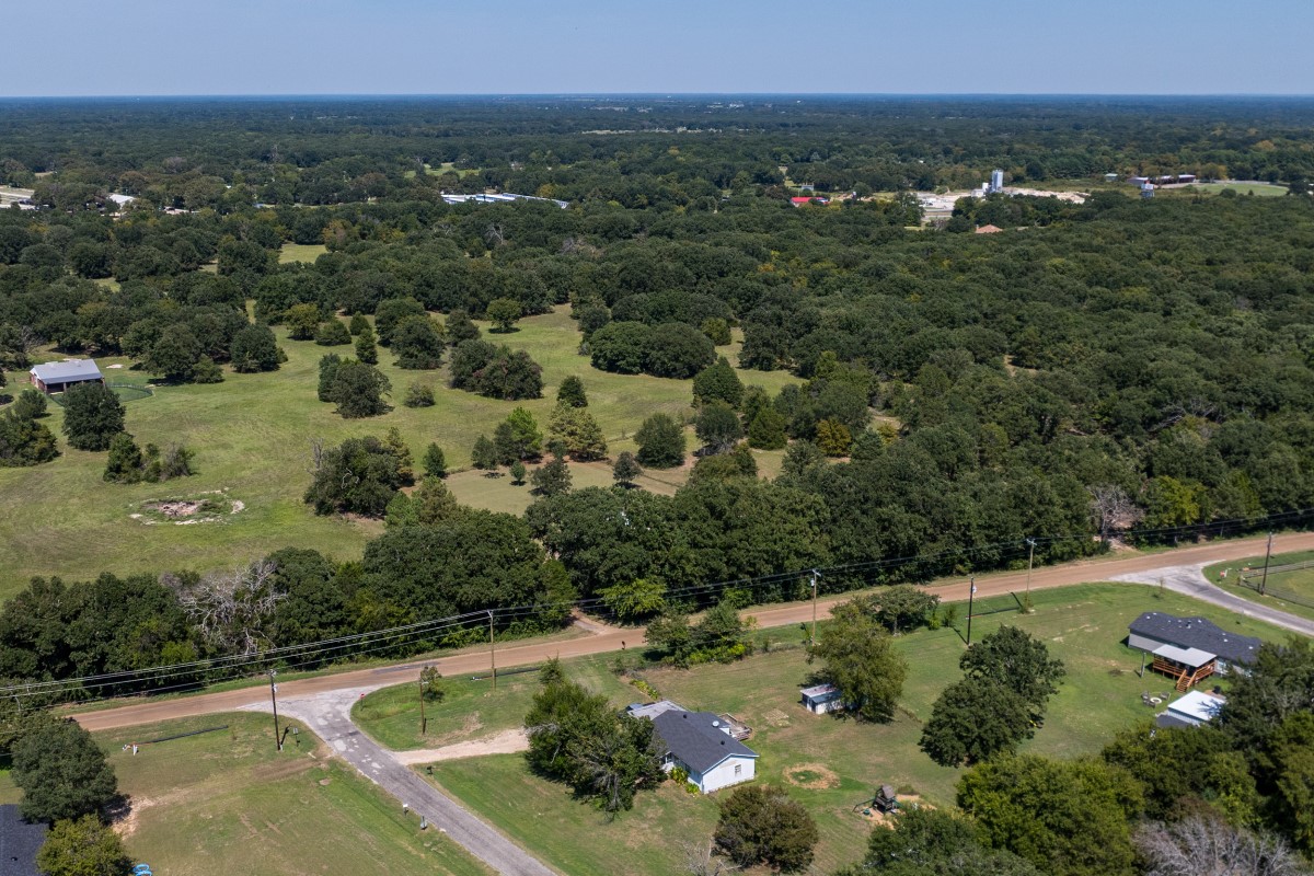 10124 County Road 4022 Kemp TX 75143