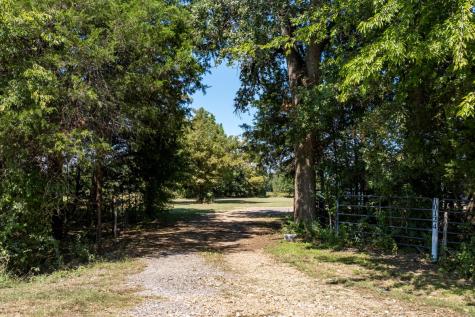 10124 County Road 4022 Kemp TX 75143