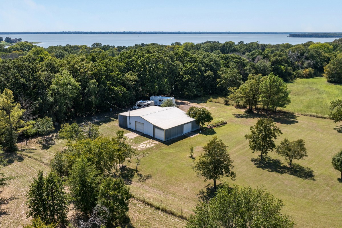10124 County Road 4022 Kemp TX 75143