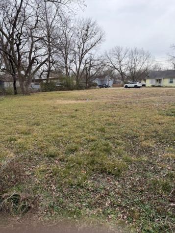 820 W 9th Street Bonham TX 75418