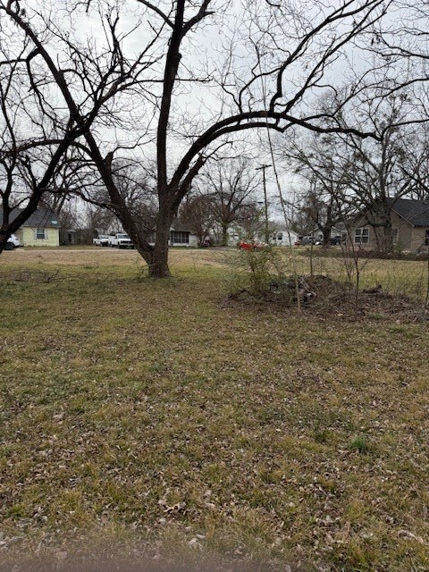 820 W 9th Street Bonham TX 75418