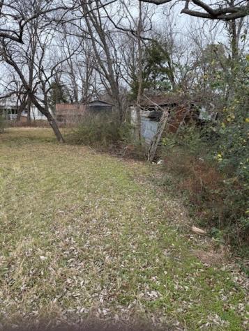820 W 9th Street Bonham TX 75418