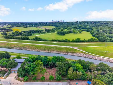 501 Nursery Lane Fort Worth TX 76114