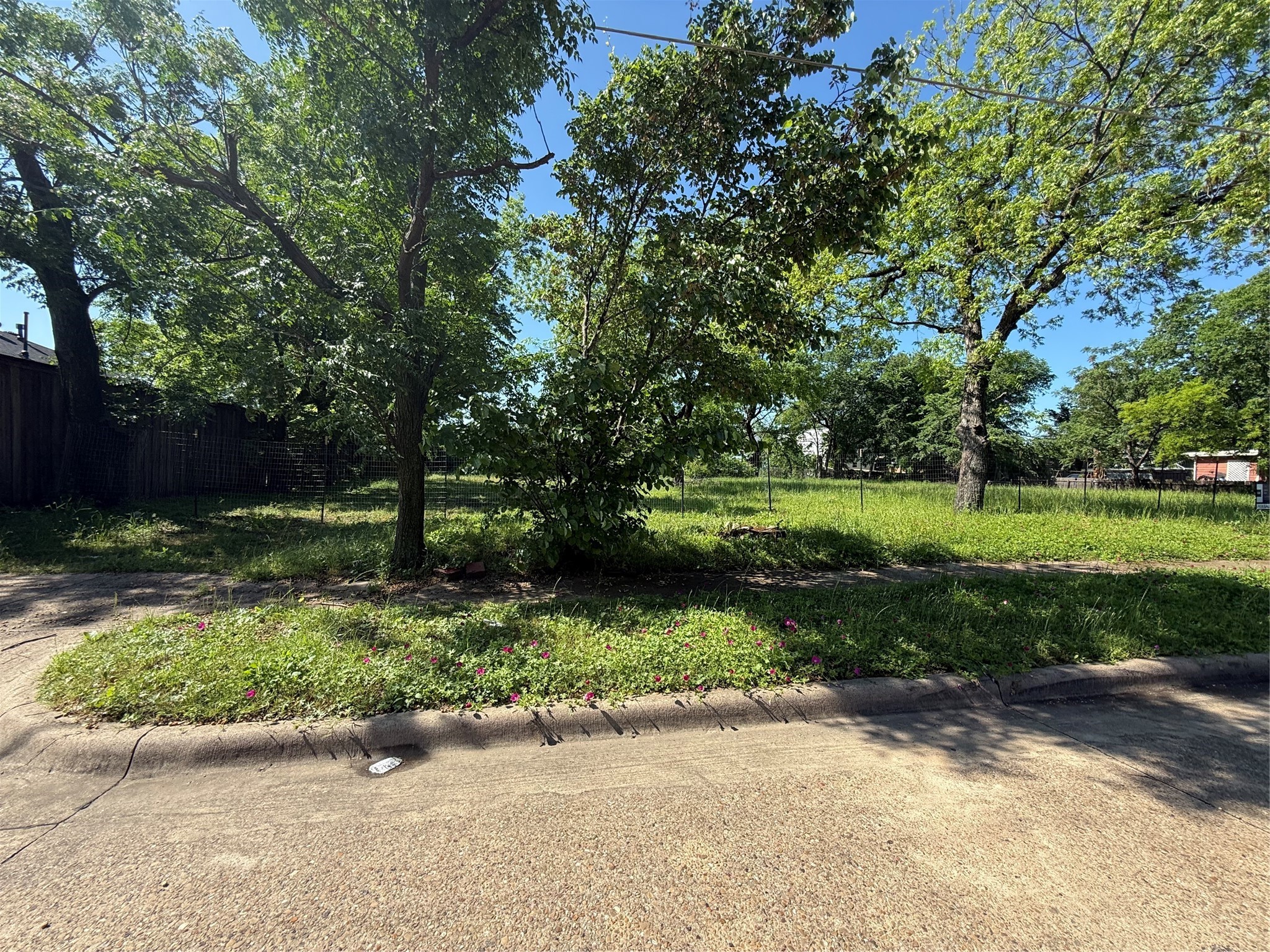 1838 Akron Street Dallas TX 75212