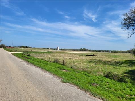 93.4 Ac Lcr 862 Donie TX 75838