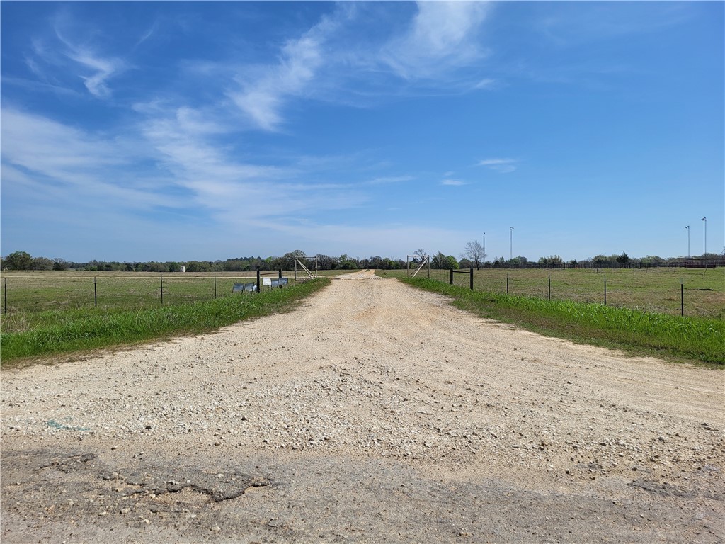 93.4 Ac Lcr 862 Donie TX 75838