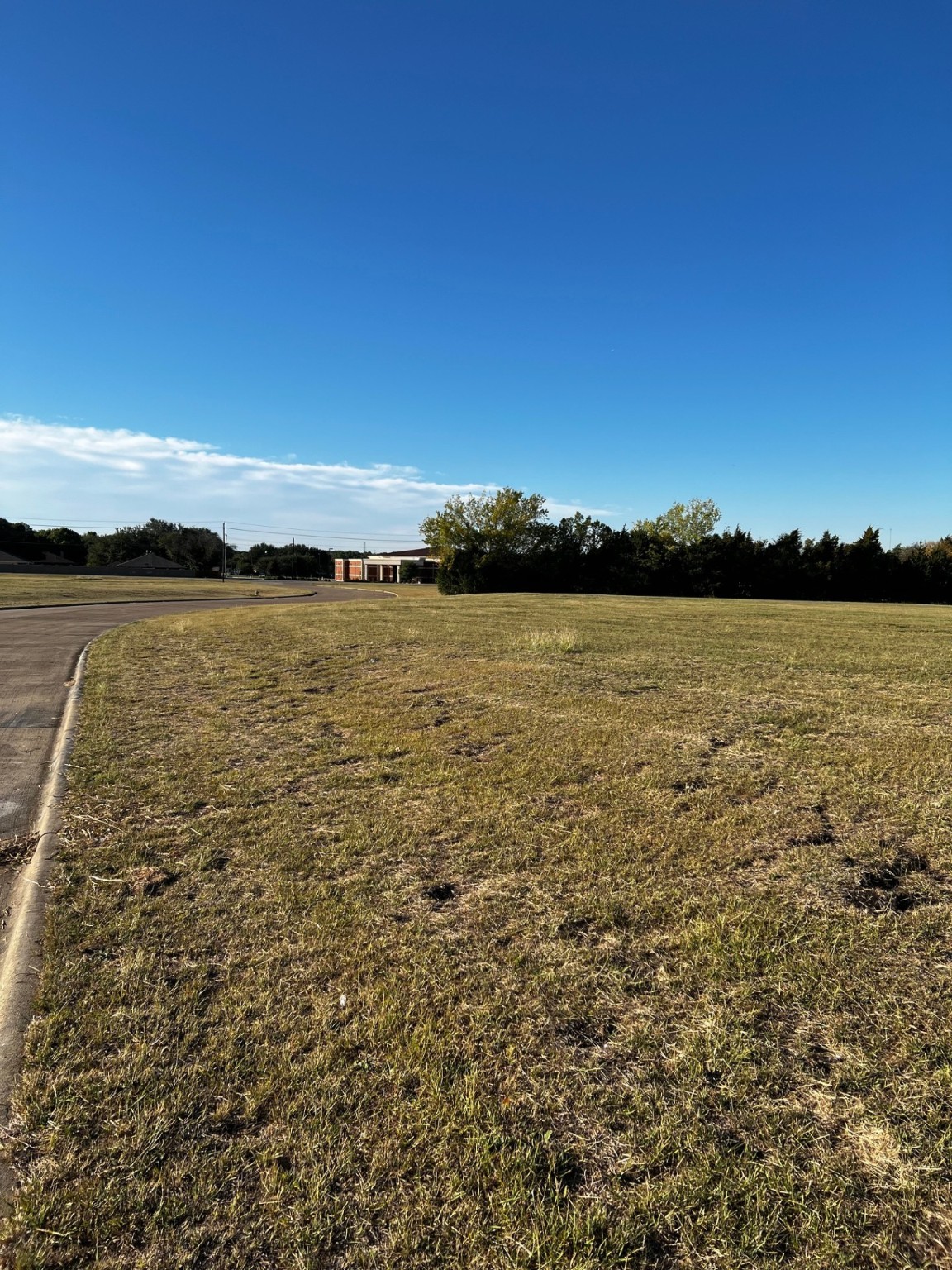 601 W Wintergreen Road Desoto TX 75115