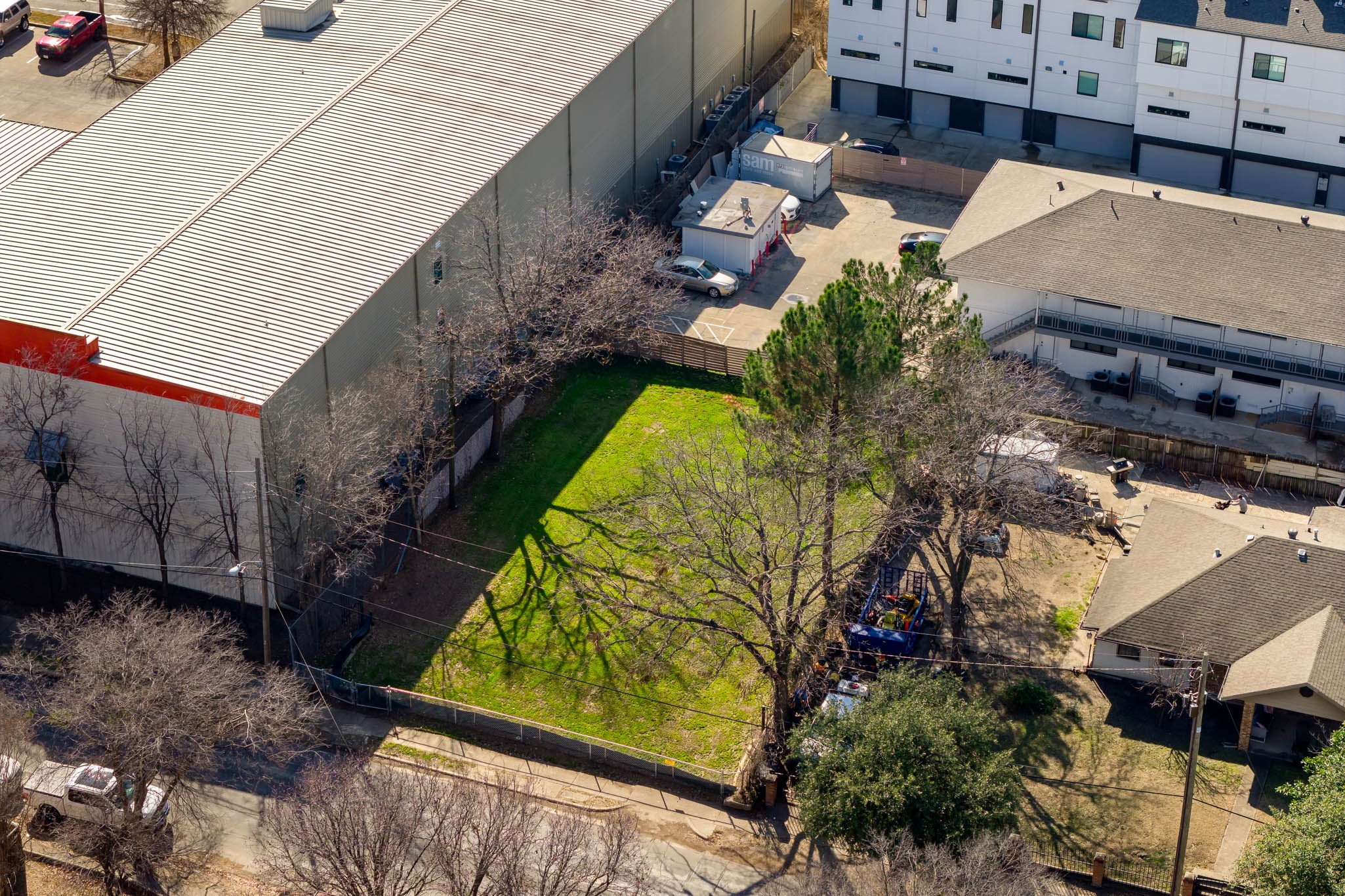 1725 N Prairie Avenue Dallas TX 75204