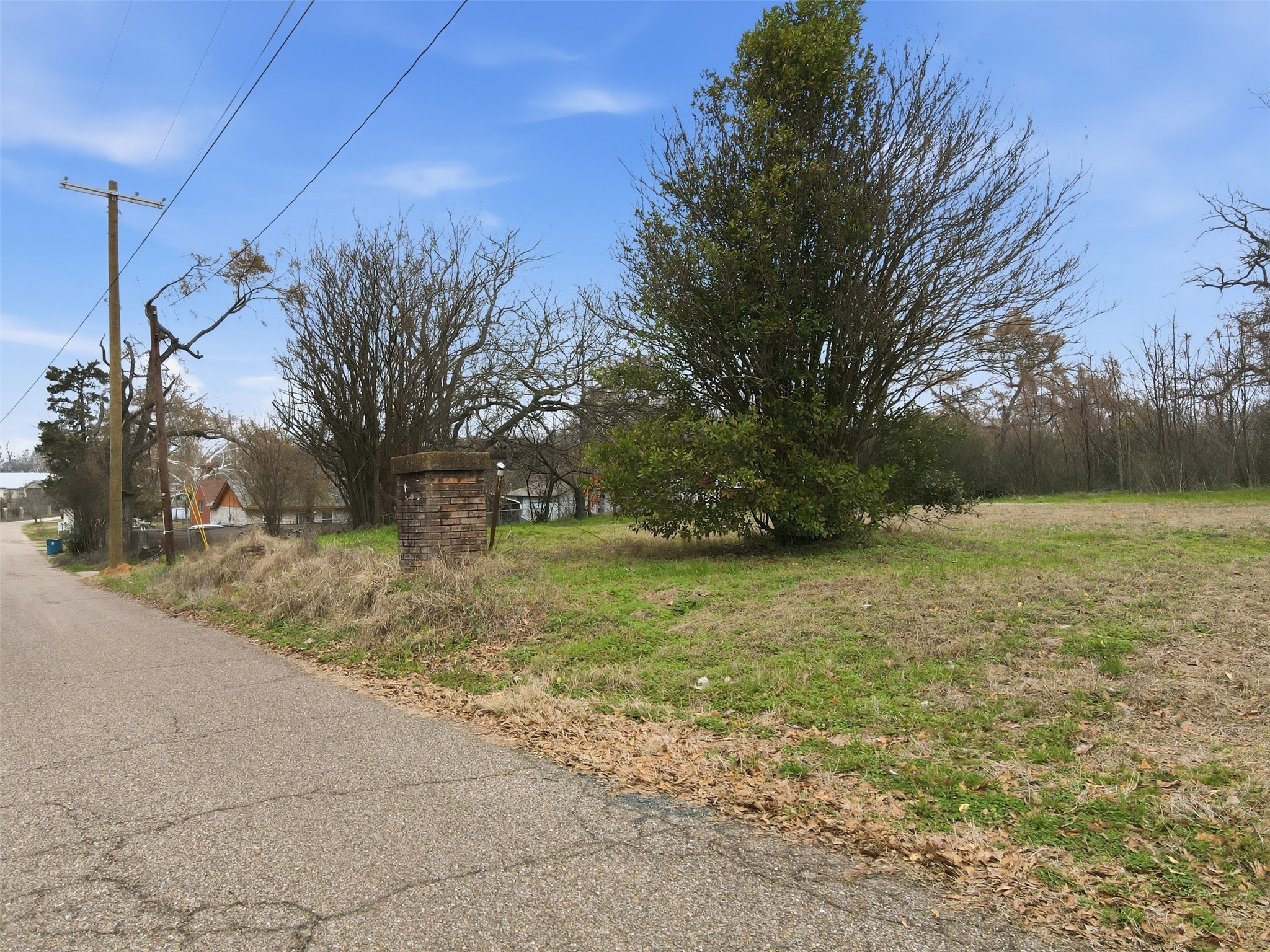 711 E Pine Street Winnsboro TX 75494