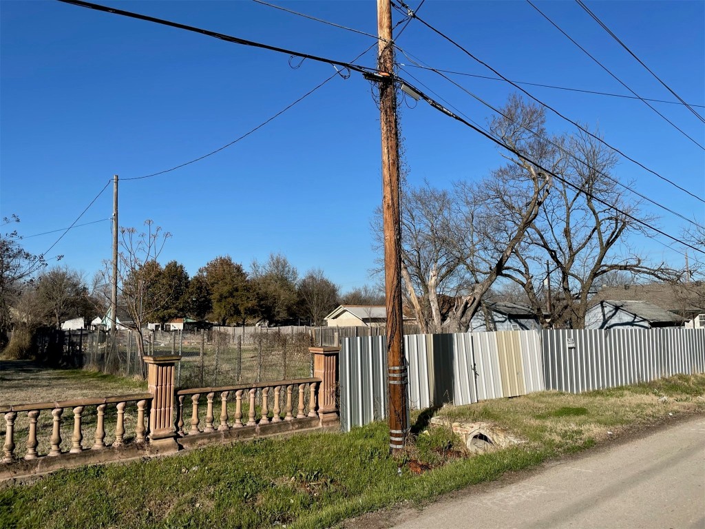 2 Fairport Road Dallas TX 75217