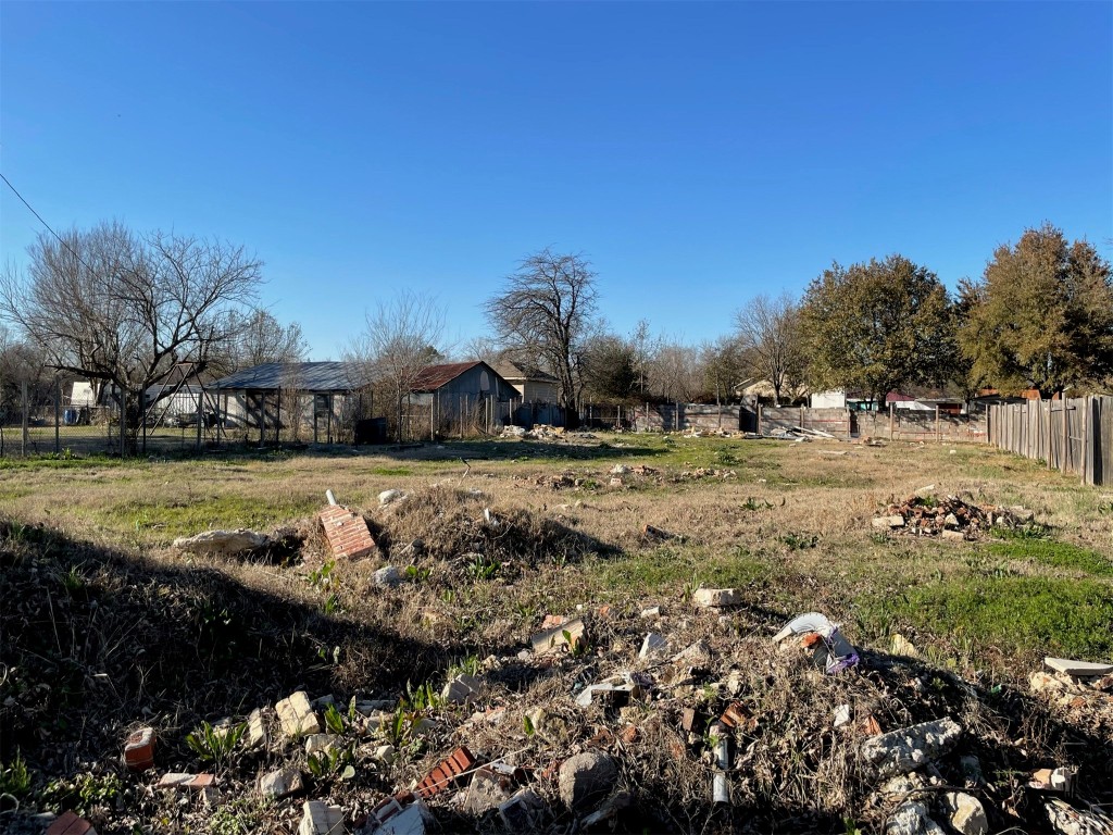 2 Fairport Road Dallas TX 75217