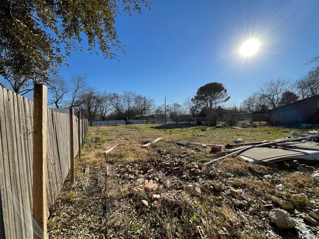 2 Fairport Road Dallas TX 75217