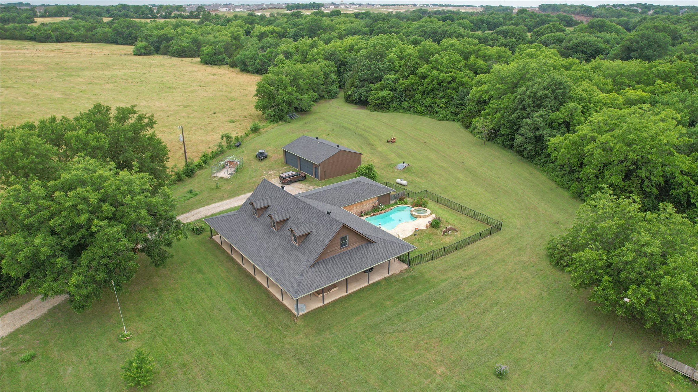 4195 County Road 1001 Mckinney TX 75071