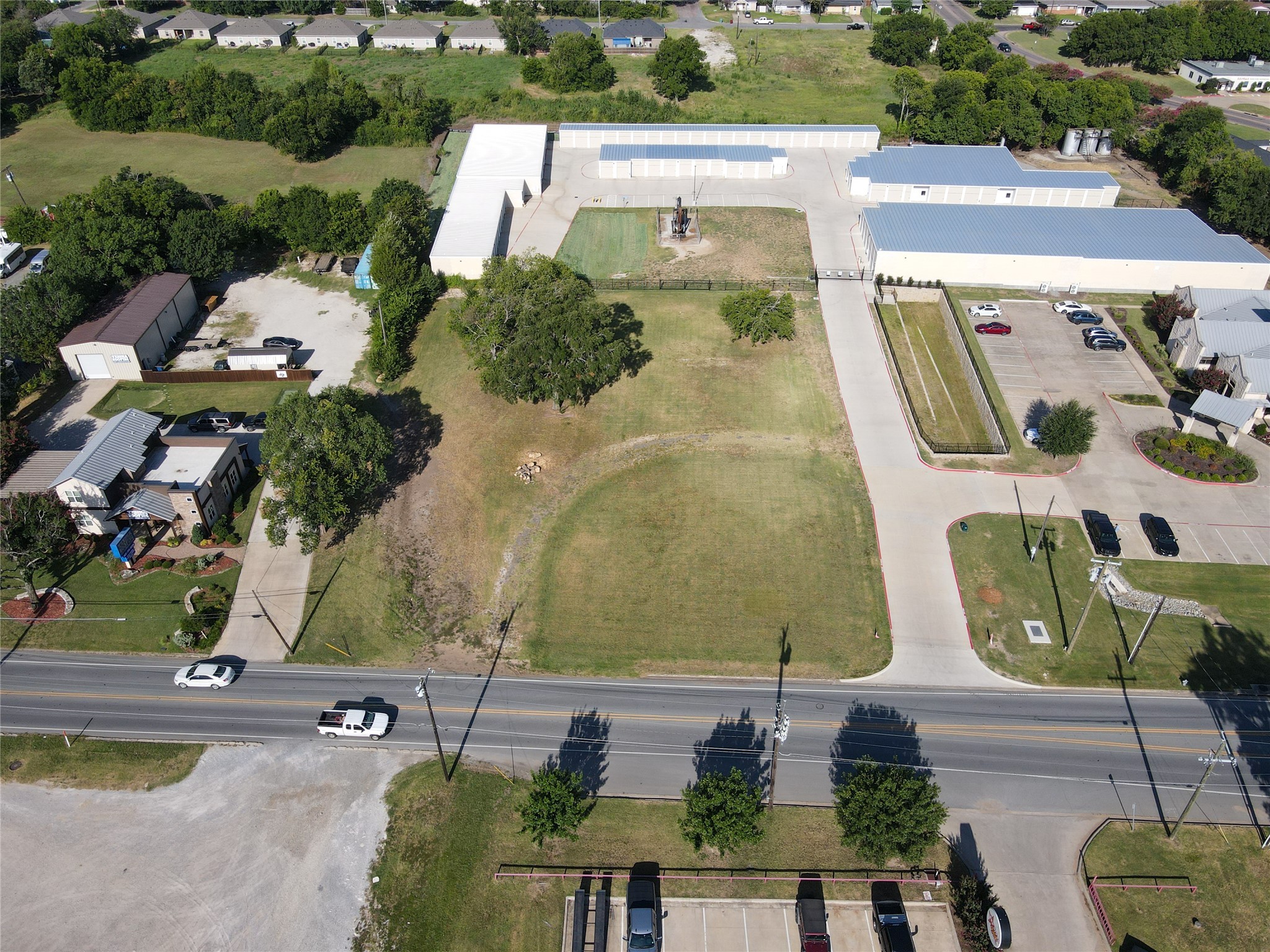 2412 Travis Street Sherman TX 75092