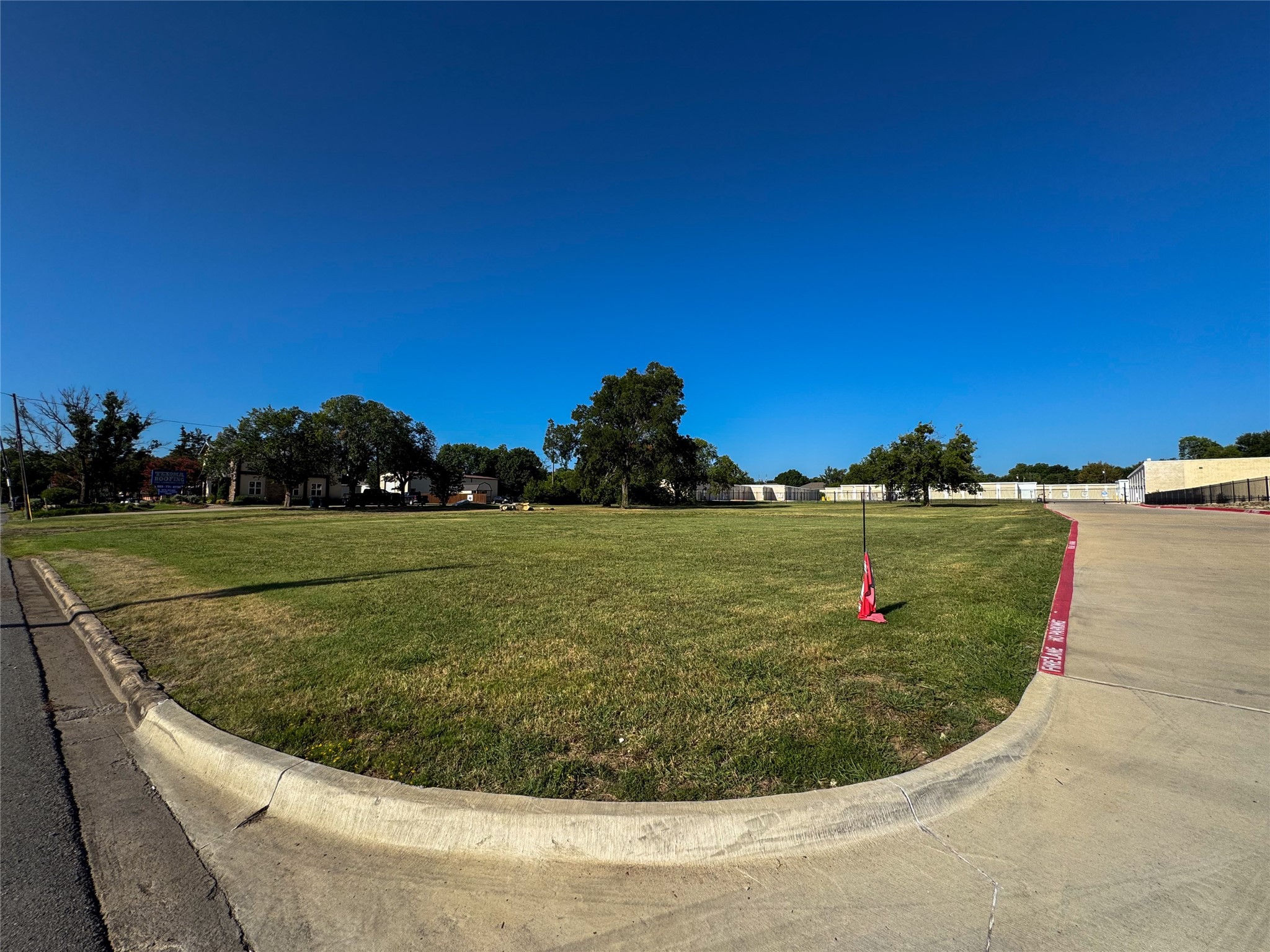 2412 Travis Street Sherman TX 75092