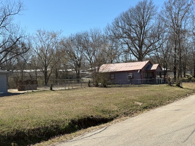 1481 NE 10 Paris TX 75460