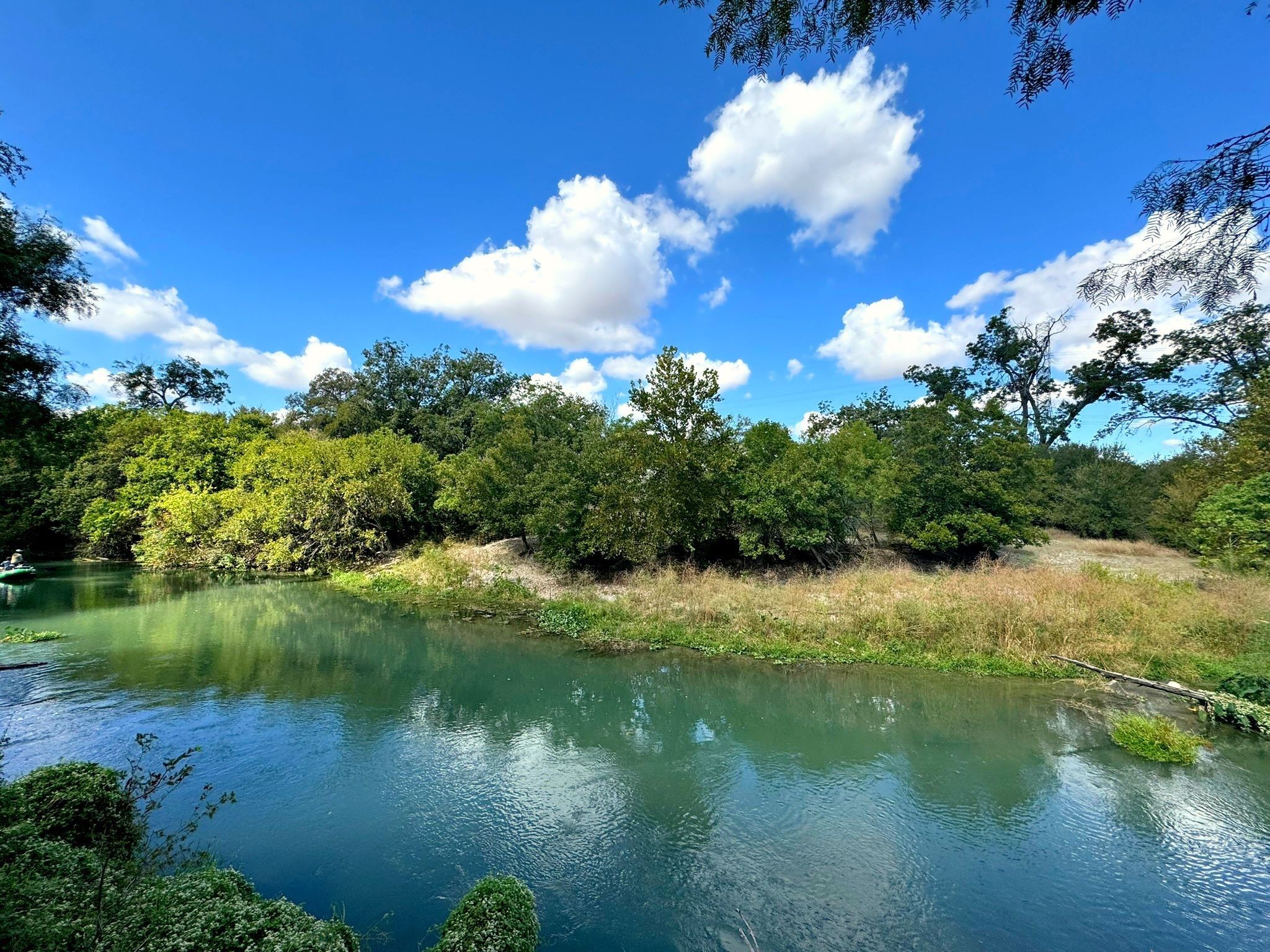 4194 SE River Road Martindale TX 78655