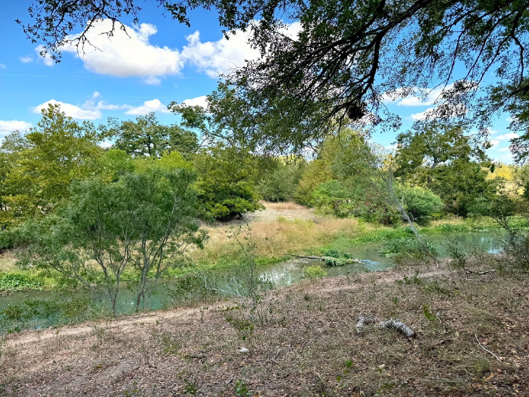 4194 SE River Road Martindale TX 78655