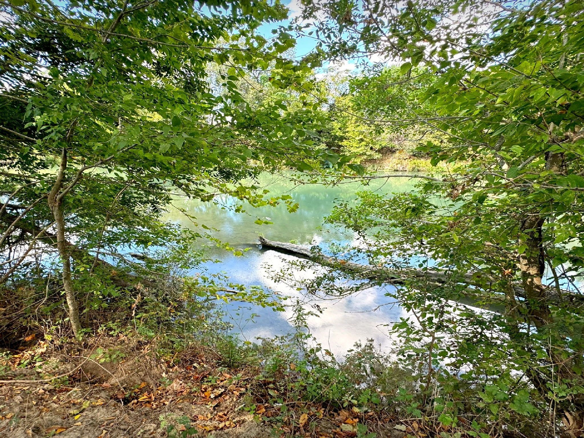 4194 SE River Road Martindale TX 78655