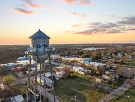 120 Holmes Street Trenton TX 75490