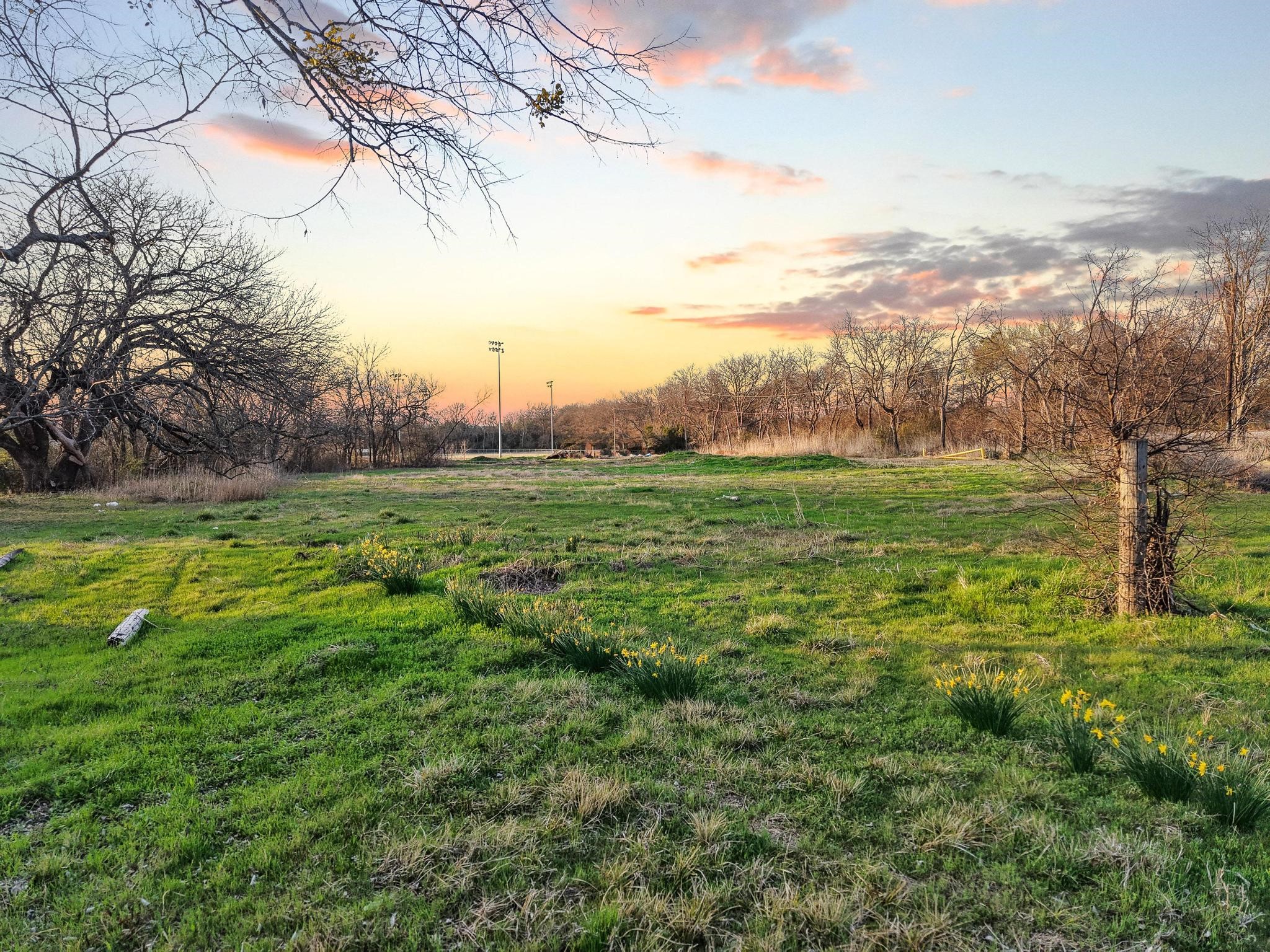 120 Holmes Street Trenton TX 75490