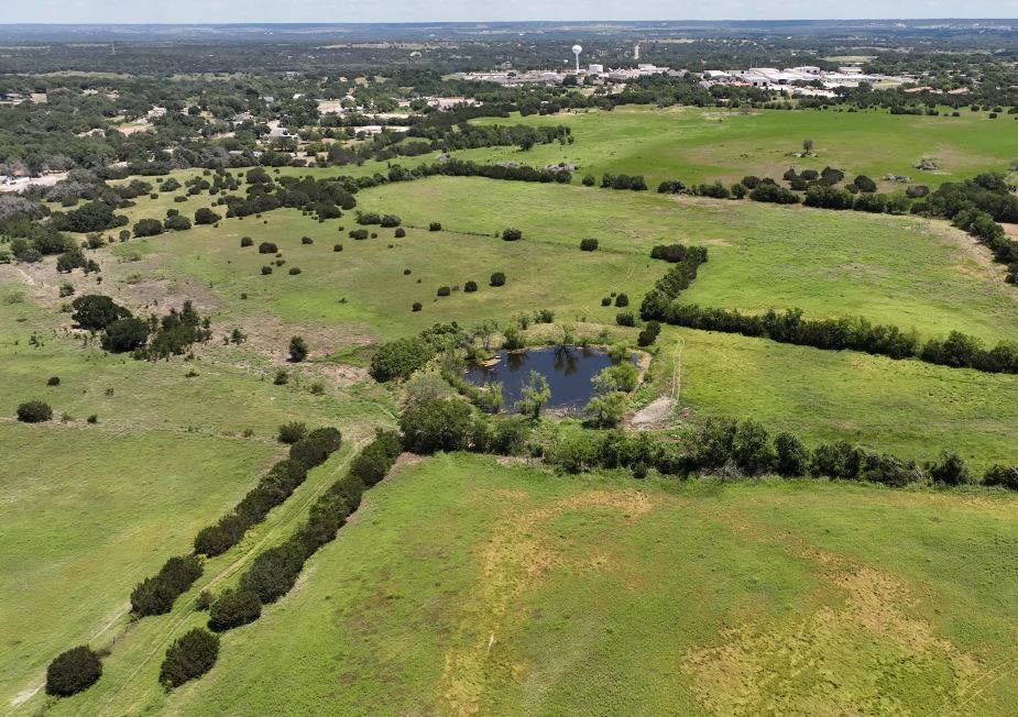 911 Old Pidcoke Gatesville TX 76528