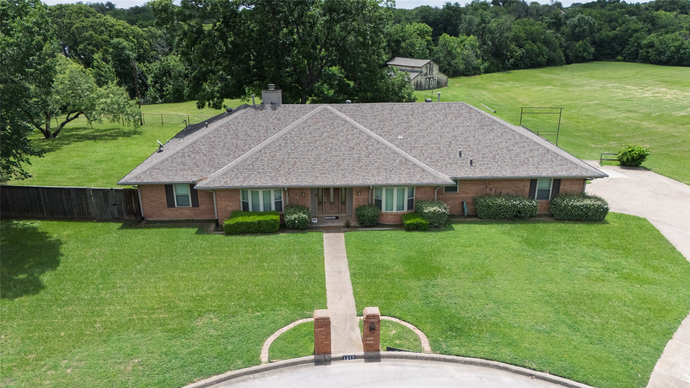 1215 Oakwood Trail Southlake TX 76092