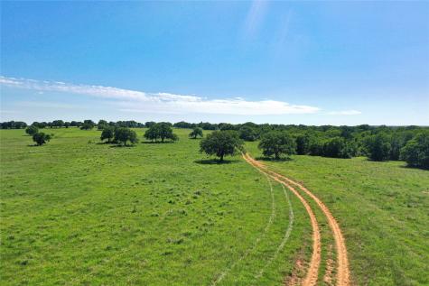 136 Acres Fm 2127 Bowie TX 76230