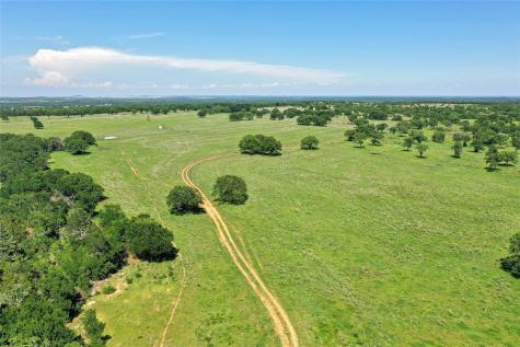 136 Acres Fm 2127 Bowie TX 76230