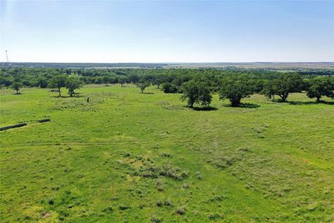 136 Acres Fm 2127 Bowie TX 76230