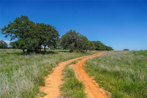 136 Acres Fm 2127 Bowie TX 76230
