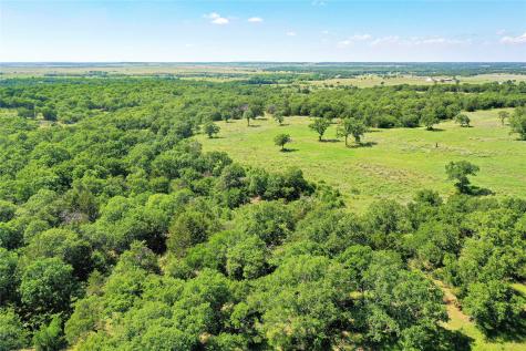 136 Acres Fm 2127 Bowie TX 76230