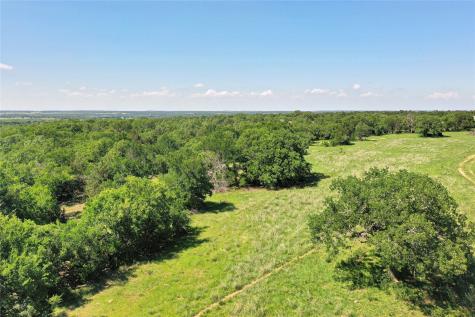 136 Acres Fm 2127 Bowie TX 76230