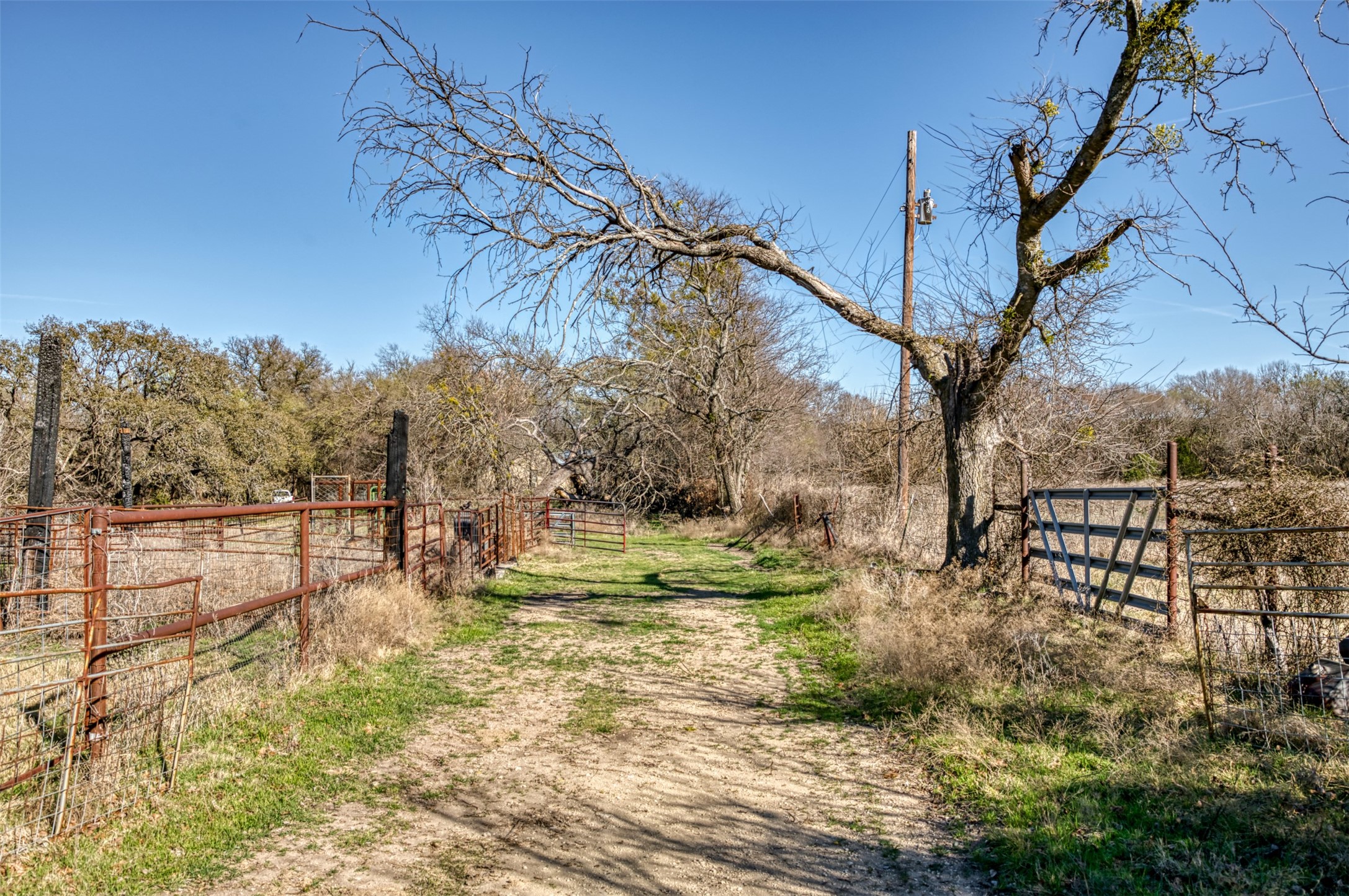 1398 Private Road 1399 Dublin TX 76446