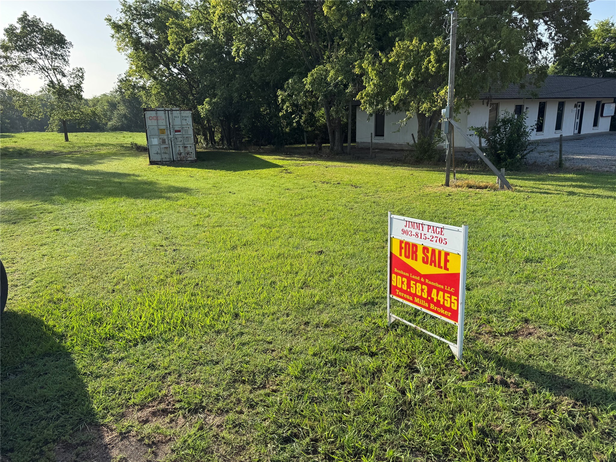 2109 Island Bonham TX 75418