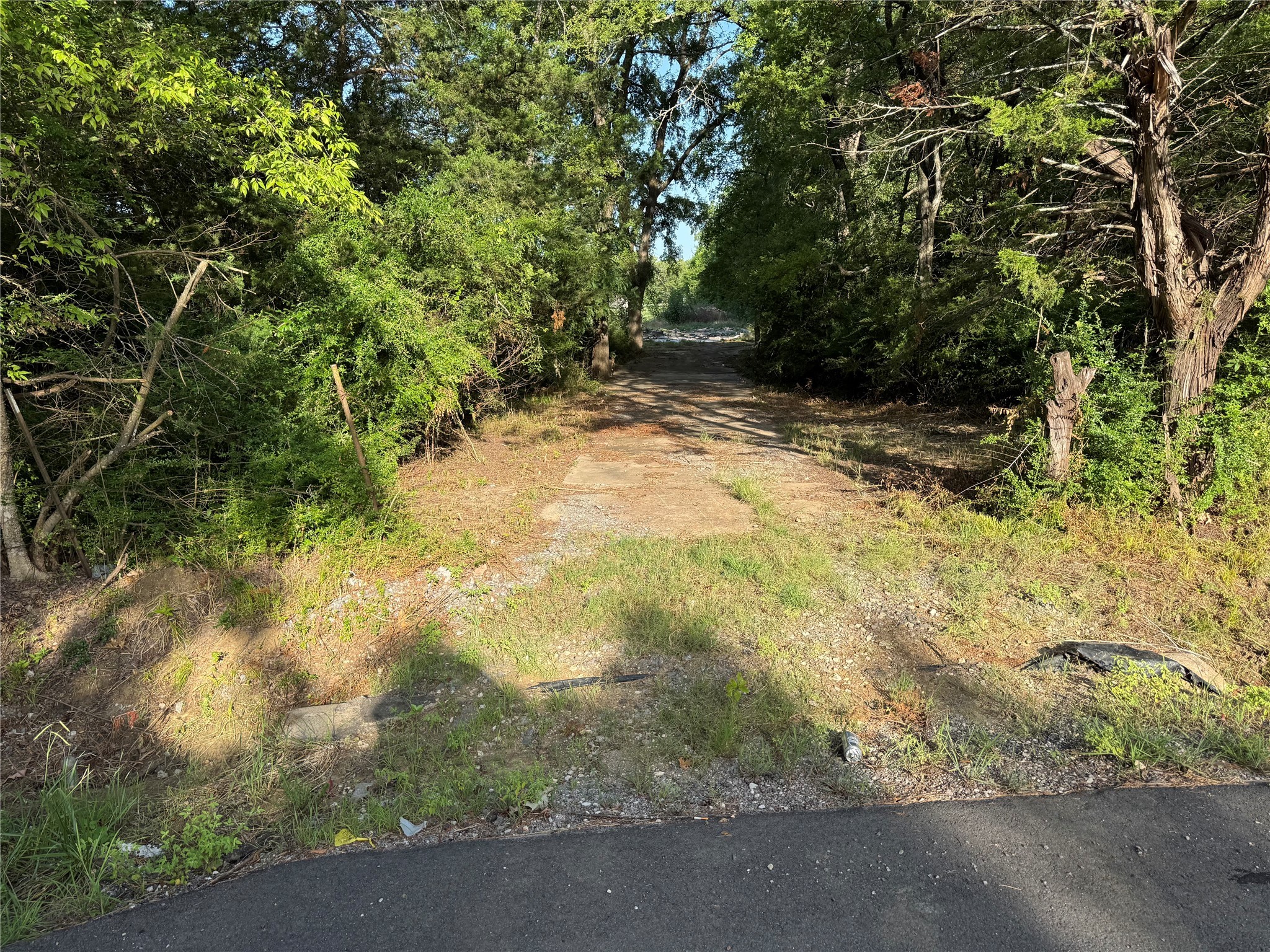 2109 Island Bonham TX 75418