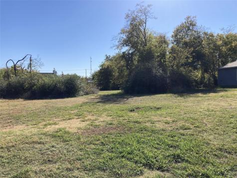 2117 Henry Street Greenville TX 75401